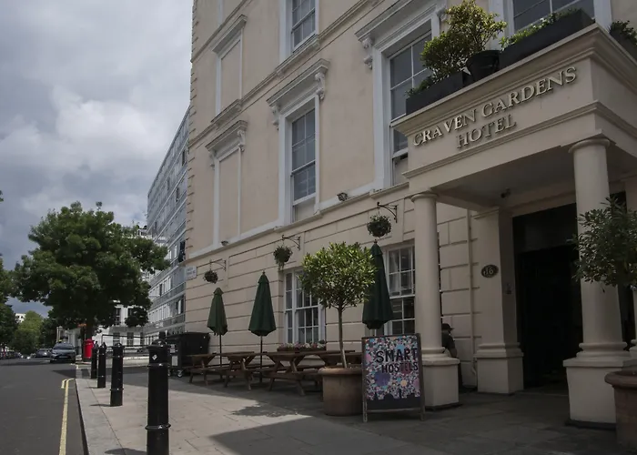 Smart Hyde Park ViewHostel